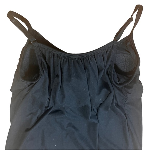 NWOT • 32° • Tank with Built in Bra - Picture 5 of 6